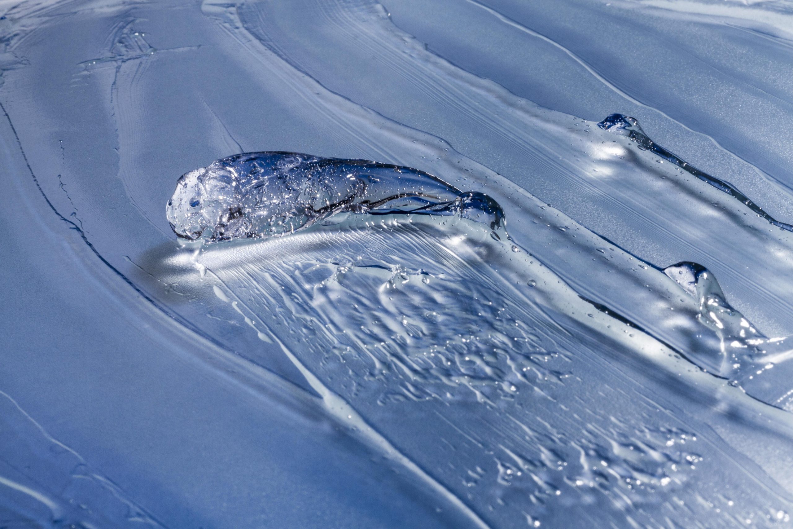 primo-piano-piatto-di-gel-idroalcolico